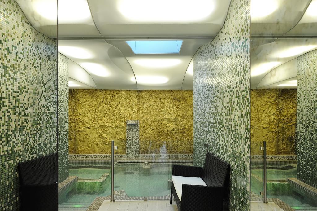 Hotel Bertusi Porretta Terme Exteriör bild