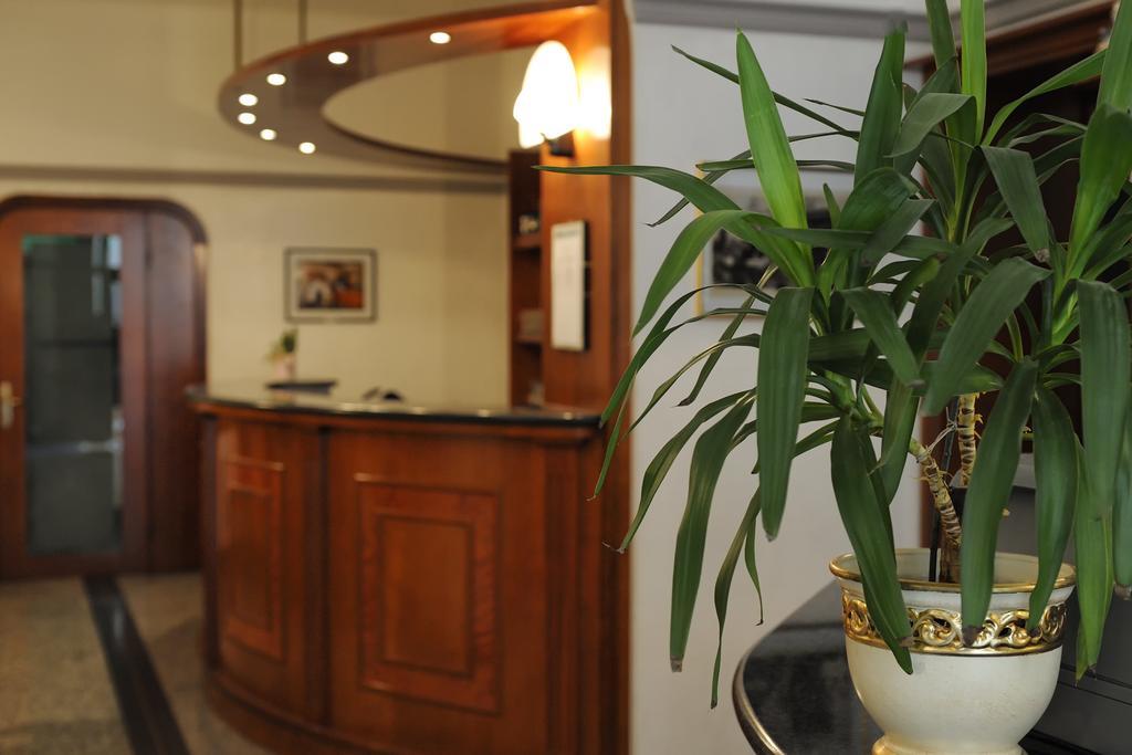 Hotel Bertusi Porretta Terme Exteriör bild